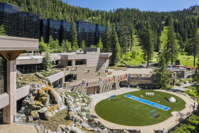 Lobby of Everline Resort and Spa, Lake Tahoe