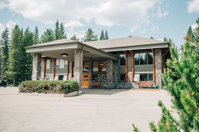 Lobby of Mountaineer Lodge