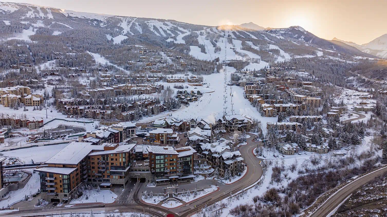 10 Best Ski Resorts in Colorado, 2024/2
