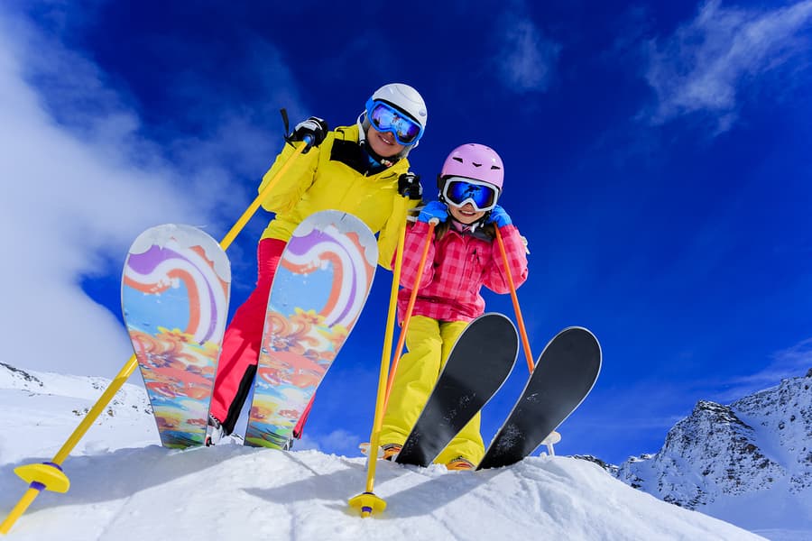 10 Tips To Keep Your Kids Safe On The Slopes